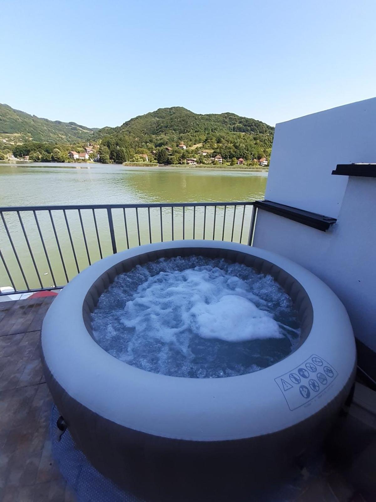 Vila Oaza - Zvornicko Jezero Zvornik Exteriör bild